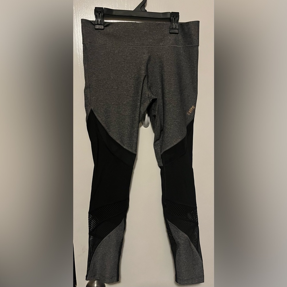 EUC VS PINK leggings grey/black size small